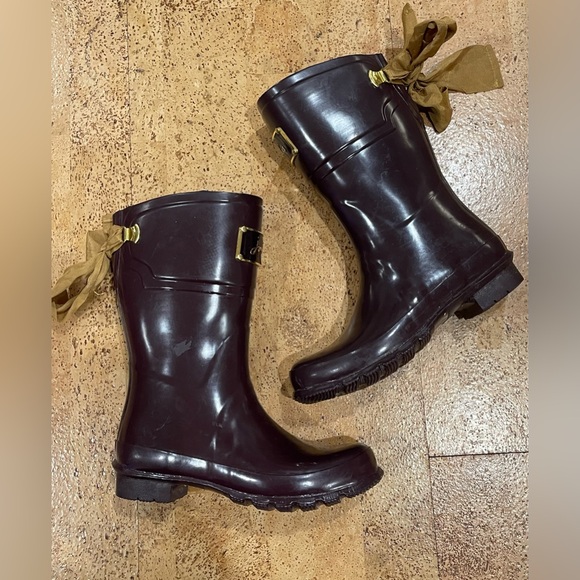 Joules Evedon Womens Short Rain Boots Gloss Burgundy  w/ Yellow Ribbon 7 US - Picture 5 of 16